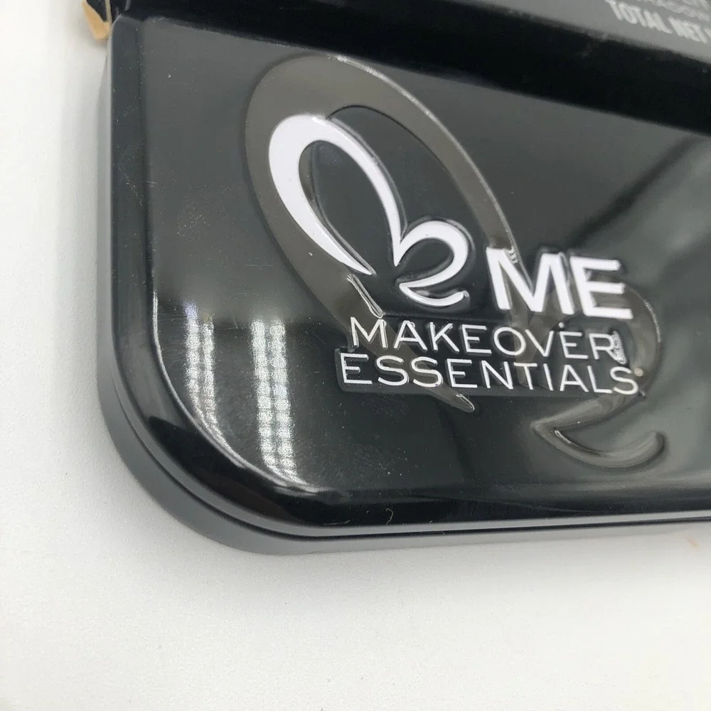 Love‎ Me Makeover Essentials Classic 10 Sunlit Breeze, New In The Box